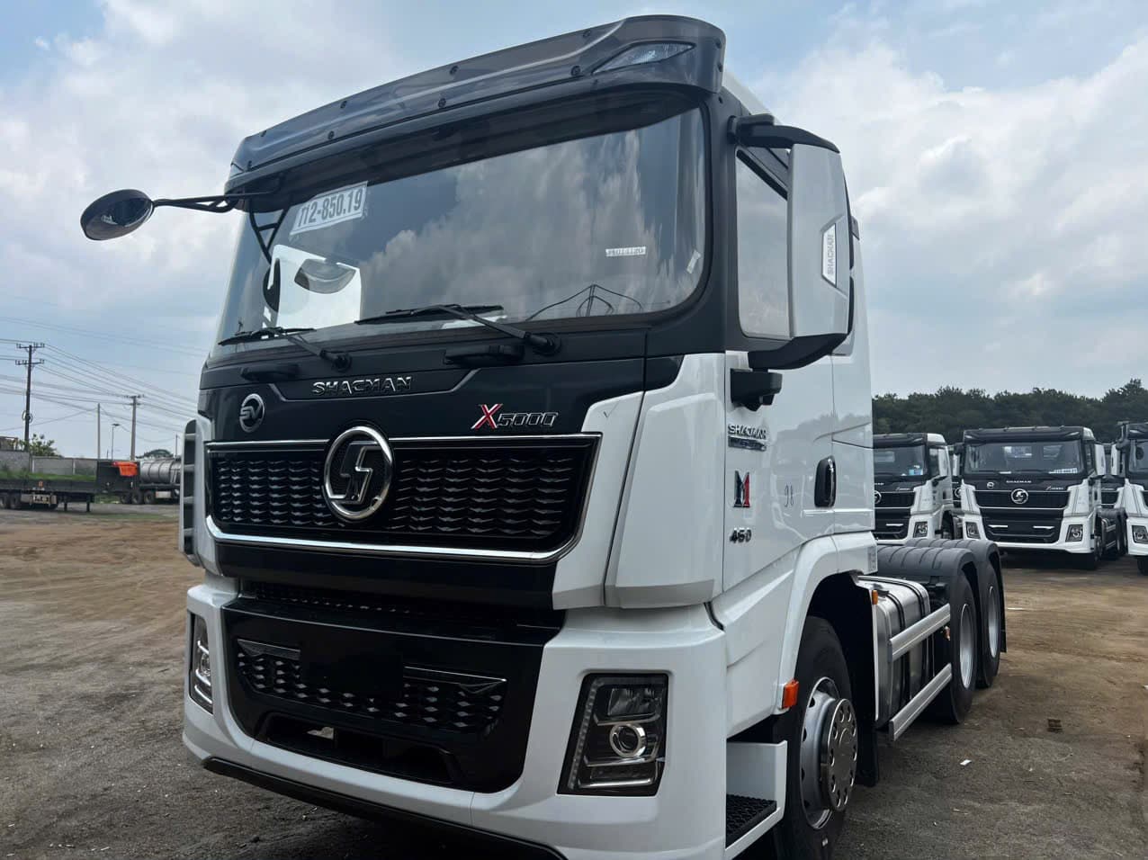 Xe đầu kéo Diesel